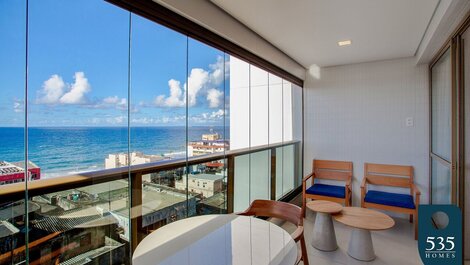 Bar con Vista al Mar - Acogedor y Bien Decorado