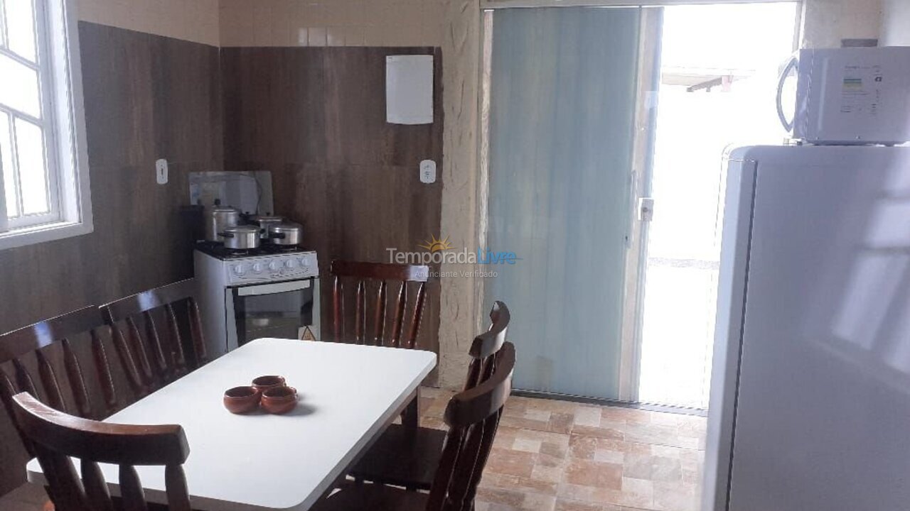 Apartamento para aluguel de temporada em Arraial do Cabo (Monte Alto)