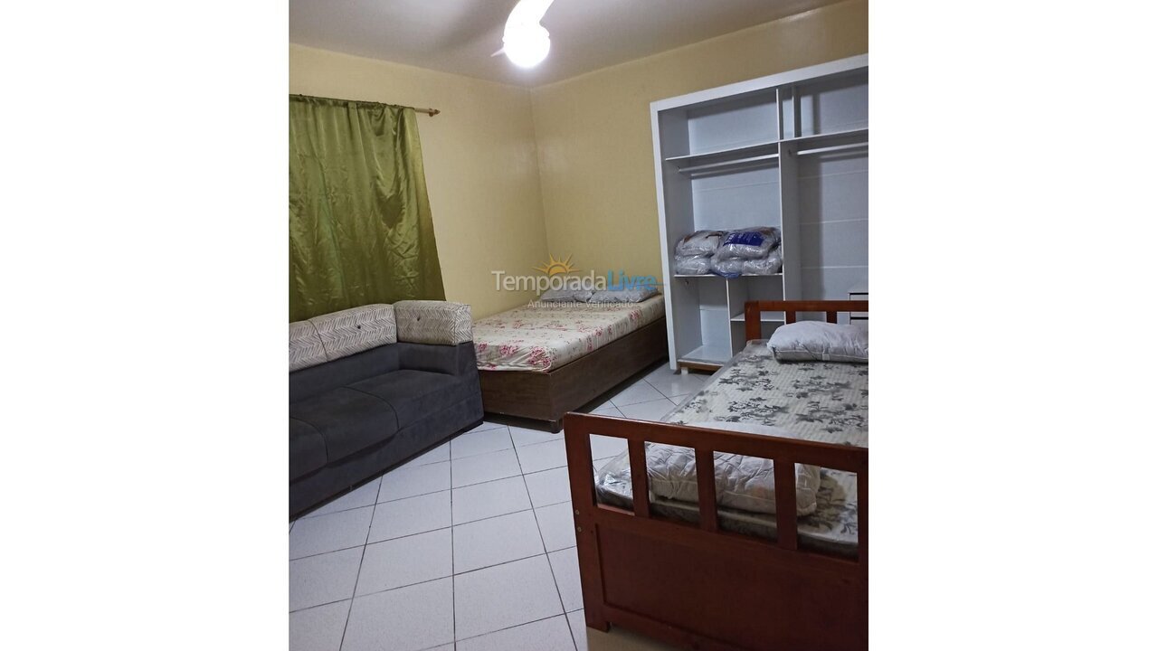 Apartamento para aluguel de temporada em Arraial do Cabo (Centro)