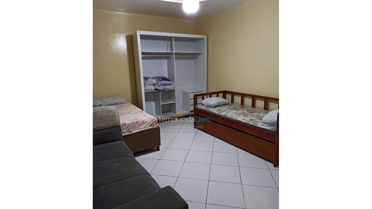 Apartamento para aluguel de temporada em Arraial do Cabo (Centro)