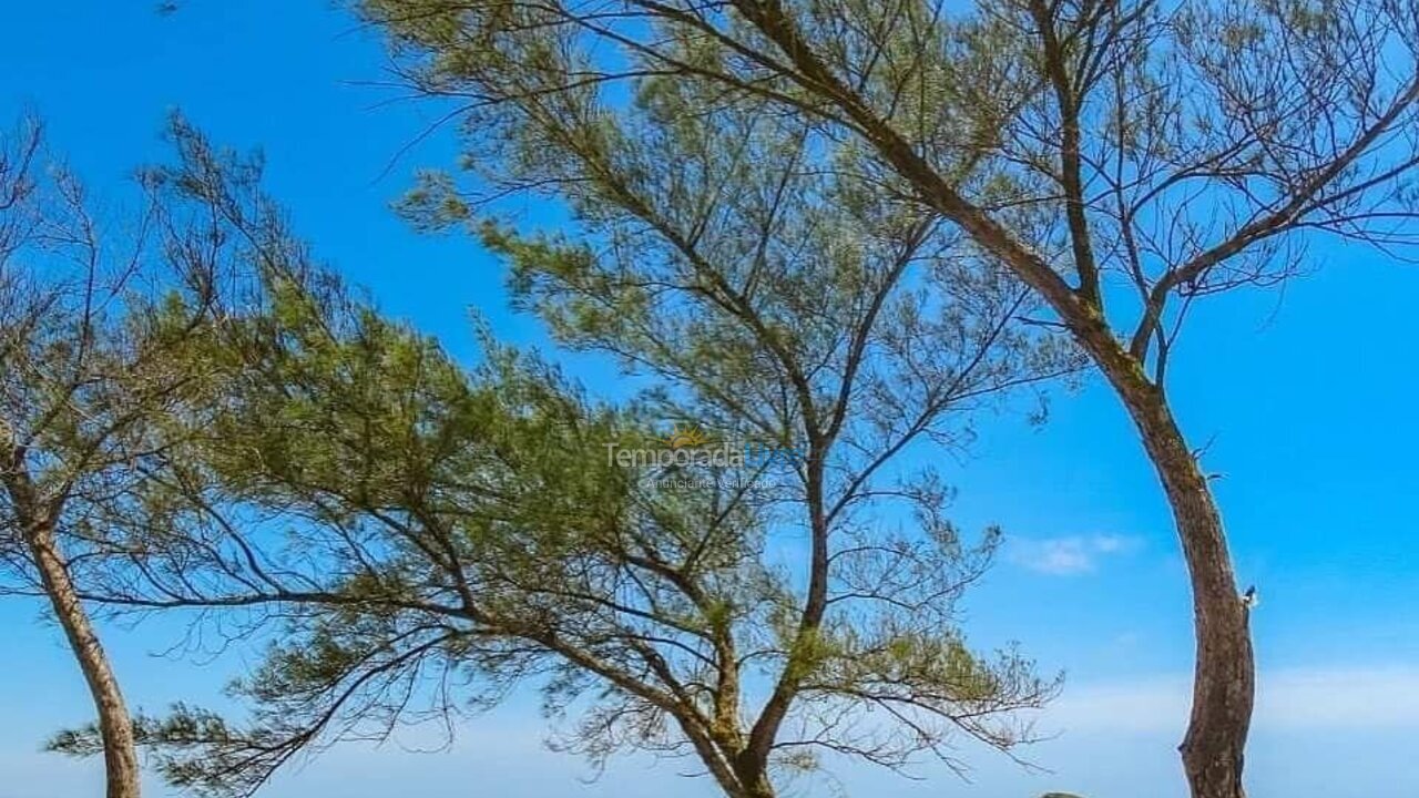 Apartamento para aluguel de temporada em Arraial do Cabo (Monte Alto)