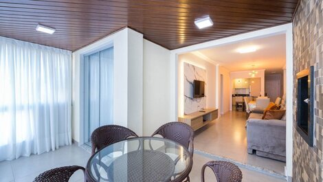 Hermosa casa de 6 habitaciones para hasta 16 personas en Bombas - Bombinhas - SC