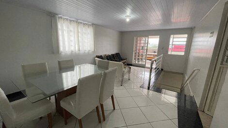 Large apartment with 4 bedrooms, barbecue and leisure area