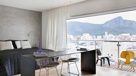 Luxury and modern triplex penthouse with 3 bedrooms in Ipanema