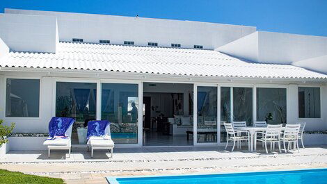 Carpediem - Hermosa Casa con Piscina y Jacuzzi en la Playa de Jacumã