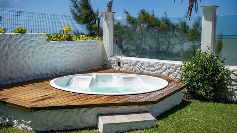 Carpediem - Hermosa Casa con Piscina y Jacuzzi en la Playa de Jacumã