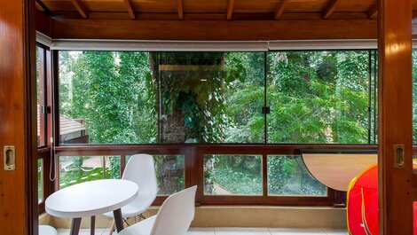 Villa 209 - 2 dormitórios, 10 pax, em Condomínio com piscina, junto...