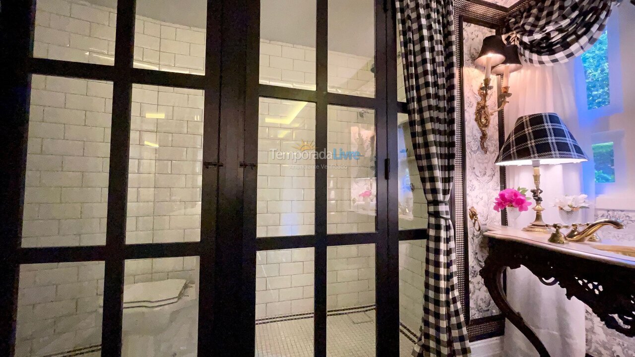Apartamento para aluguel de temporada em Gramado (Lago Negro)
