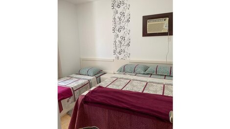 Preciosa vivienda en primera línea de mar, que consta de cuatro dormitorios, ubicada en...