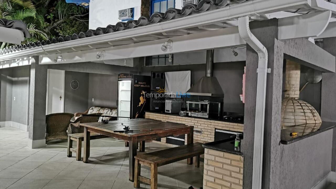 Casa para alquiler de vacaciones em Angra dos Reis (Perequê)