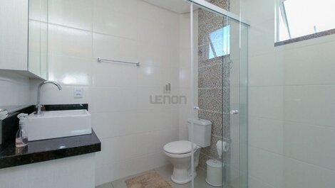 018 - Apartamento de 02 quartos 400m Praia de Bombas