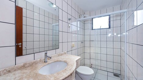 301M - Excelente apartamento 2 quartos com Vista ao Mar, para até 5...