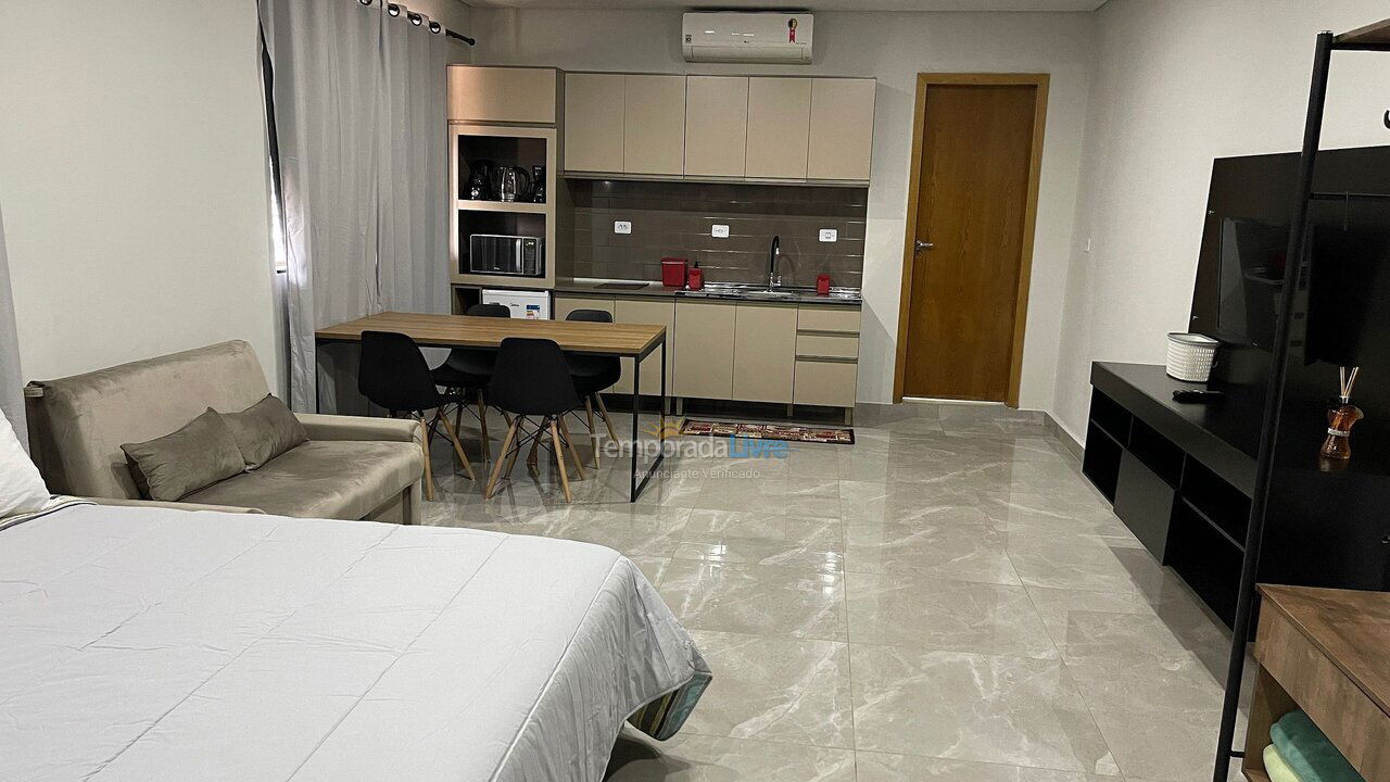 Apartamento para aluguel de temporada em Foz do Iguaçu (Vila Portes)