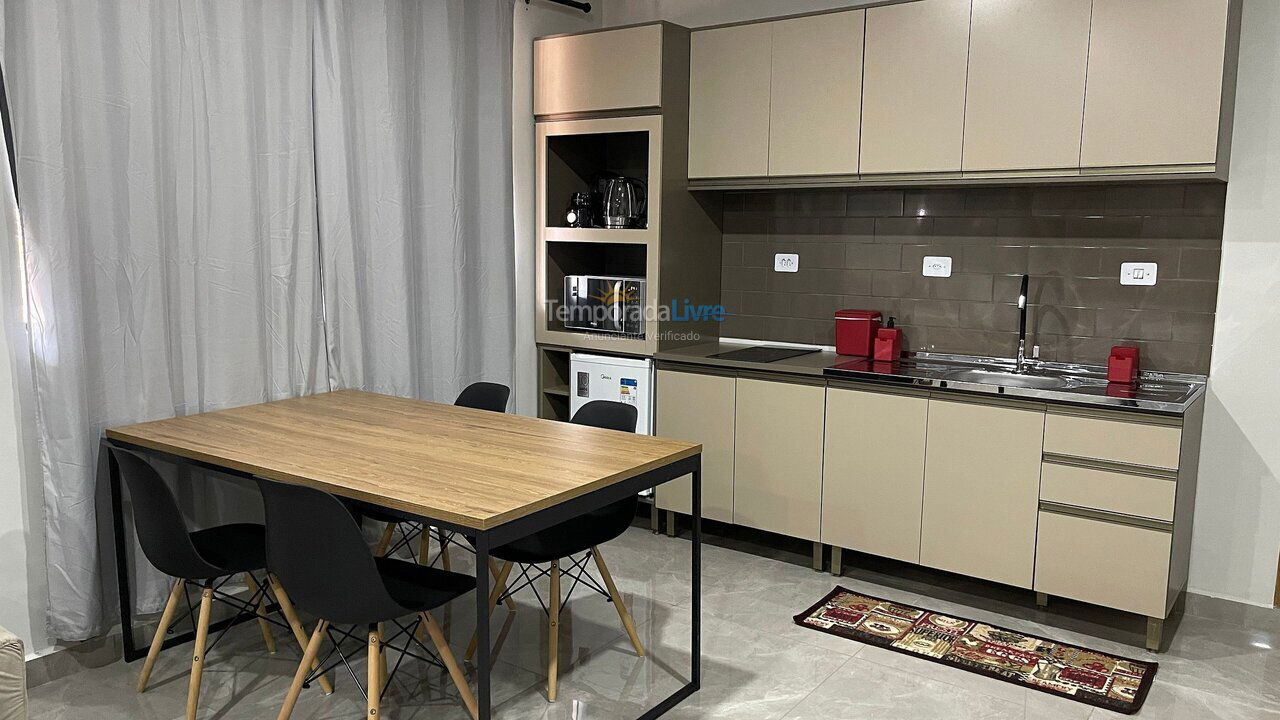 Apartamento para aluguel de temporada em Foz do Iguaçu (Vila Portes)