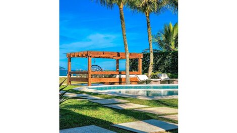 Hermosa casa con 4 suites, en la playa, en un condominio con seguridad las 24 horas