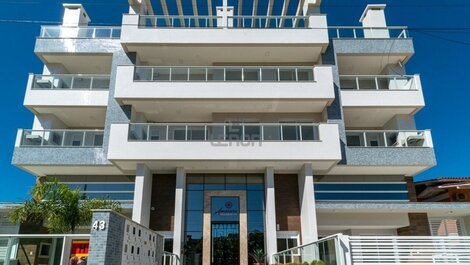 179 - Lindíssimo apartamento com 2 suites na Praia de Mariscal