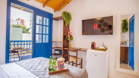 Charming Greek style studio great location 22