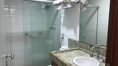 - Suite com varanda no Imperial Flat em Tambaú