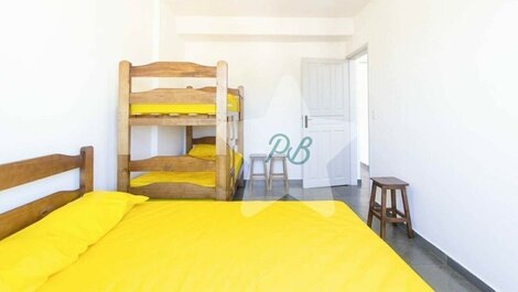Apartment in condominium with pool, less than 5 minutes from the beach