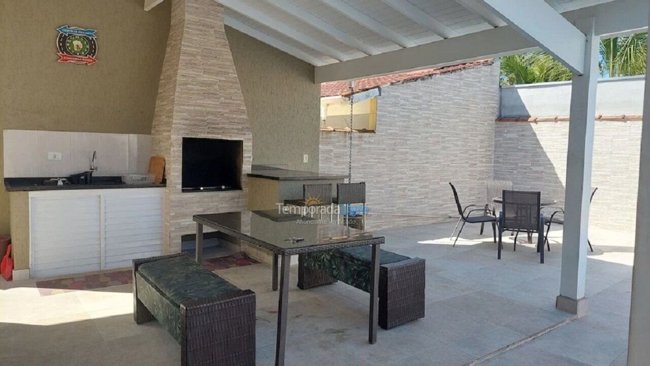 House for vacation rental in Caraguatatuba (Sp Praia de Massaguaçu)