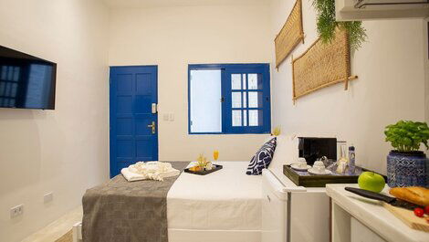 Charming Greek style studio great location 01