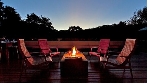 Espectacular Casa con ocho suites en una montaña rodeada de bosque