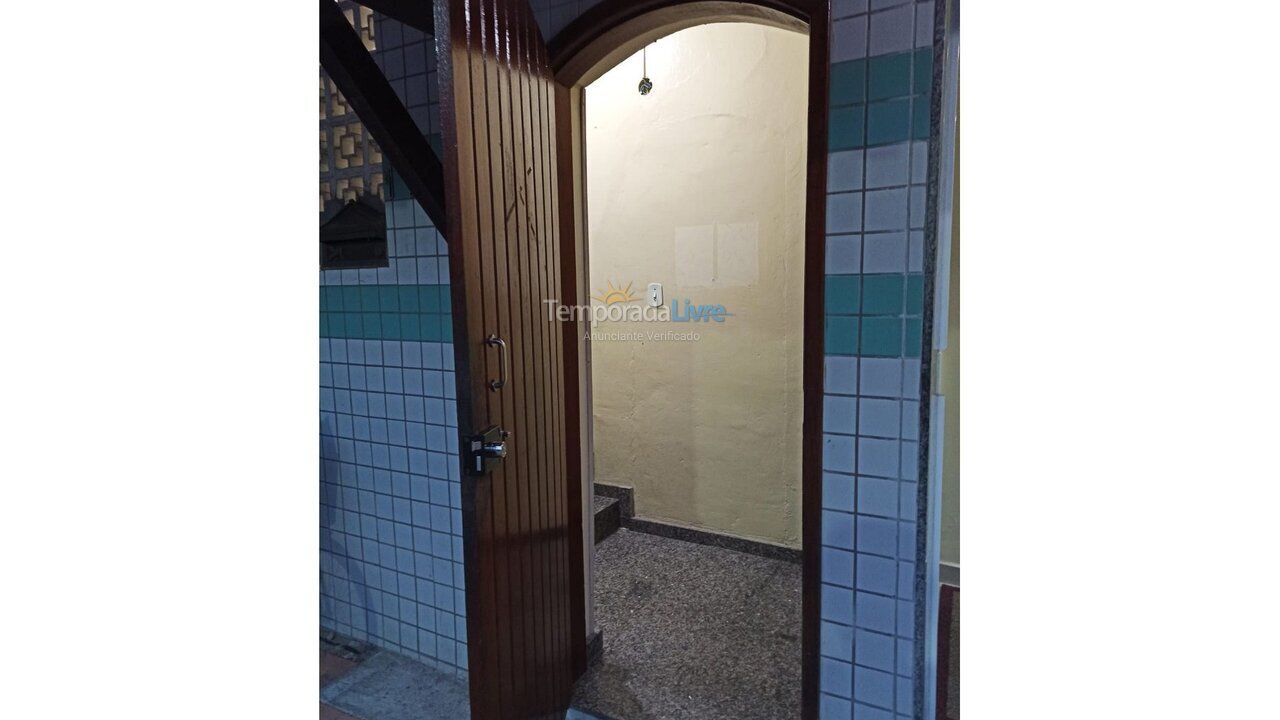Apartamento para aluguel de temporada em Arraial do Cabo (Centro)