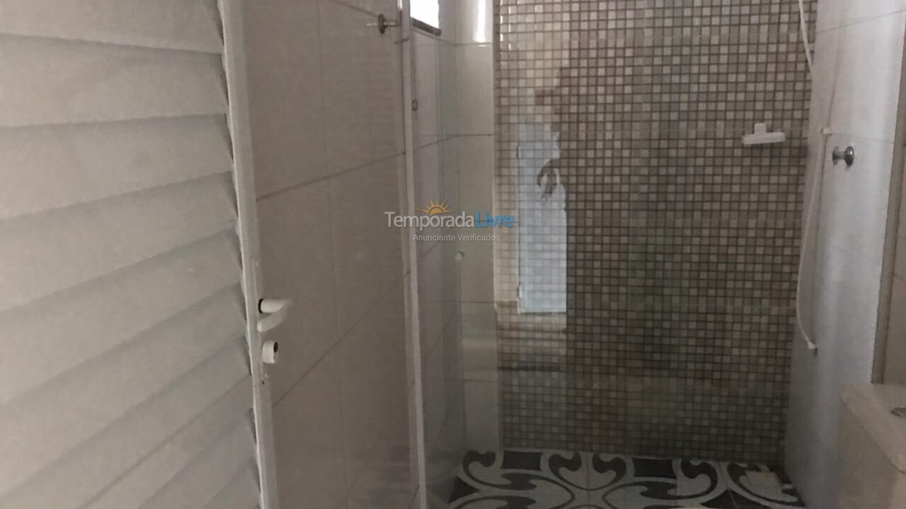 Apartamento para aluguel de temporada em Cabo Frio (Jardim Caiçara)