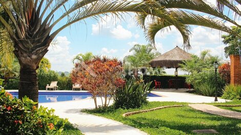 Haras with small farm in Salto