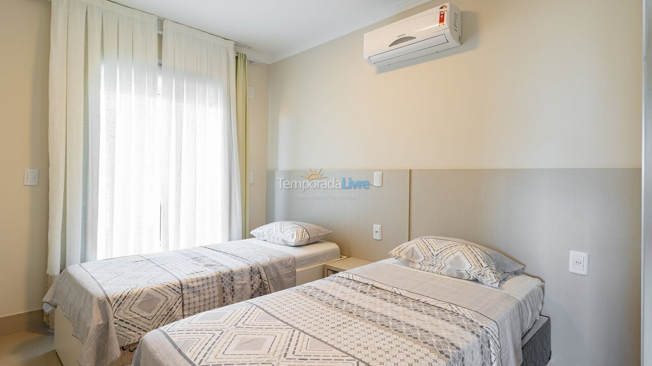 Apartamento para alquiler de vacaciones em Bombinhas (Praia de Quatro Ilhas)