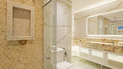 Cobertura temática com 4 dormitórios, 2 banheiras, na Borges