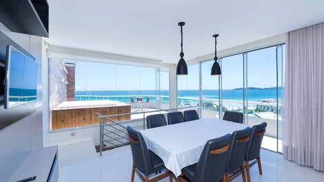 402BD - Penthouse with Sea View, 4 suites for 10 people in Bombinhas