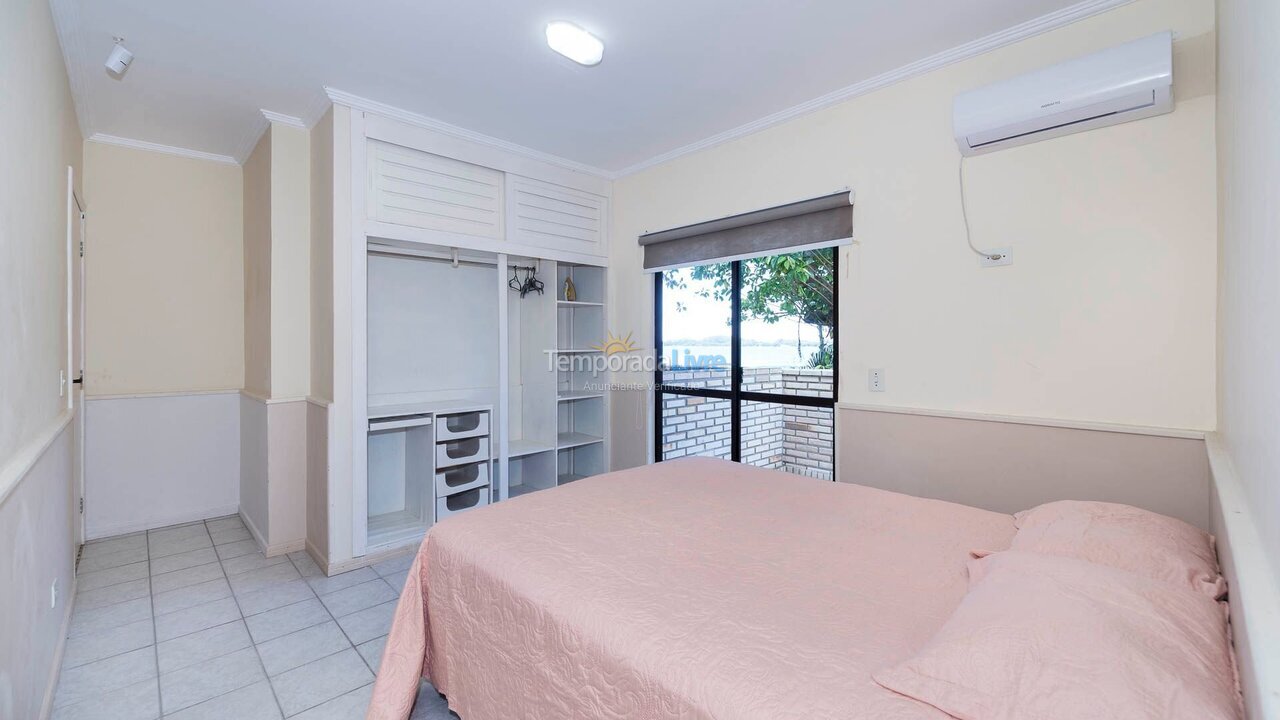 Casa para alquiler de vacaciones em Bombinhas (Praia de Bombas)