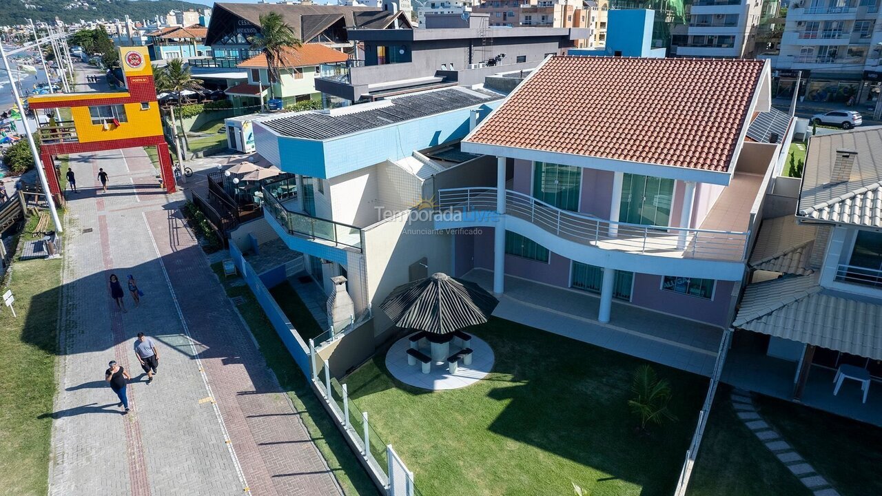 Casa para alquiler de vacaciones em Bombinhas (Praia de Bombas)