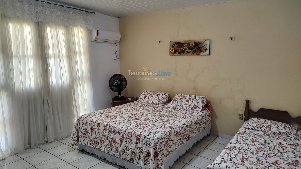 House for vacation rental in Salinópolis (Praia Maçarico)