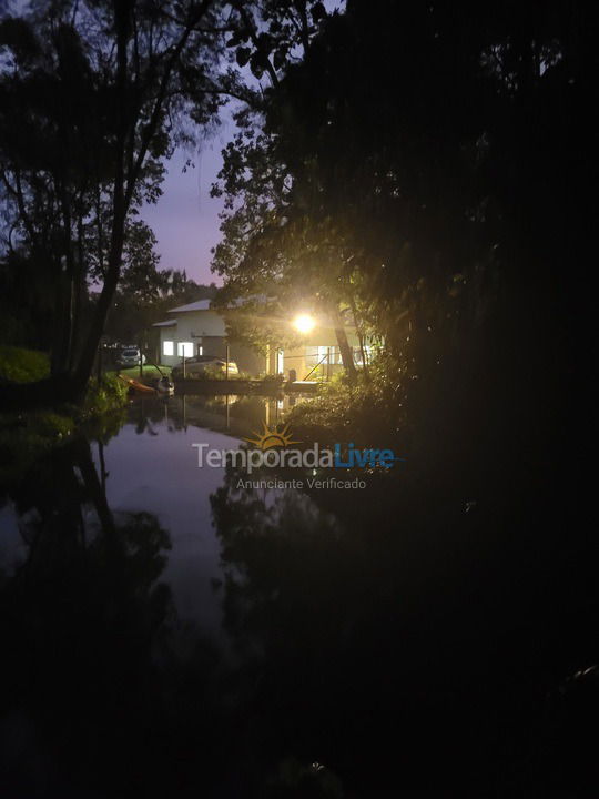 Casa para alquiler de vacaciones em Guararema (Itaoca)