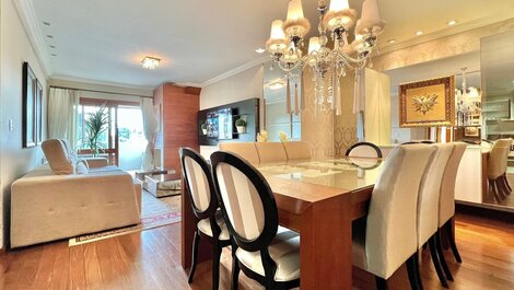 Gramado Boulevard 404 - Apartment in the heart of Gramado, 300 meters Rua...