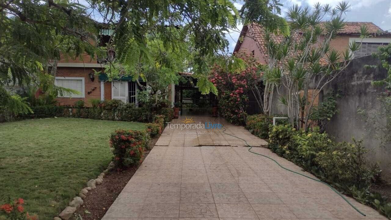 Casa para alquiler de vacaciones em Araruama (Rj Centro)