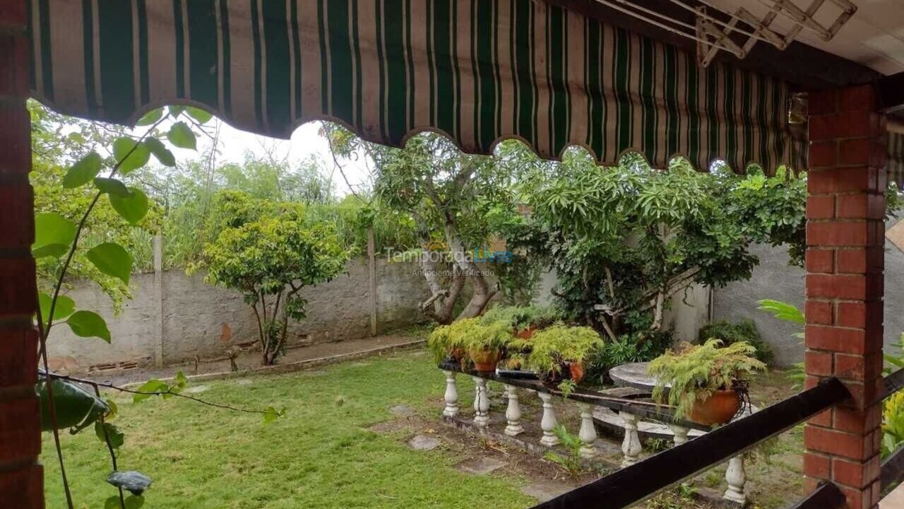 Casa para alquiler de vacaciones em Araruama (Rj Centro)