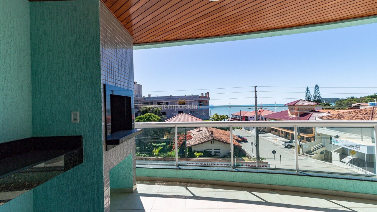 Apartamento para aluguel de temporada em Bombinhas (Praia de Bombas)