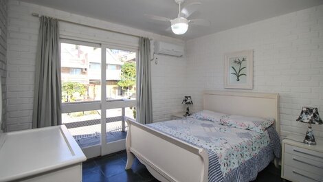 Rental House 4 bedrooms for 10 people | Bombinhas / SC