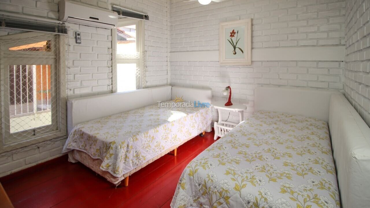 House for vacation rental in Bombinhas (Praia de Bombinhas)
