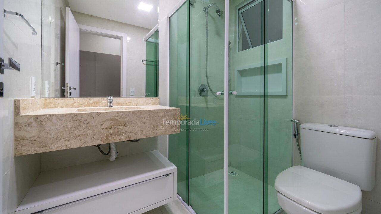 Apartamento para aluguel de temporada em Bombinhas (Praia de Bombas)