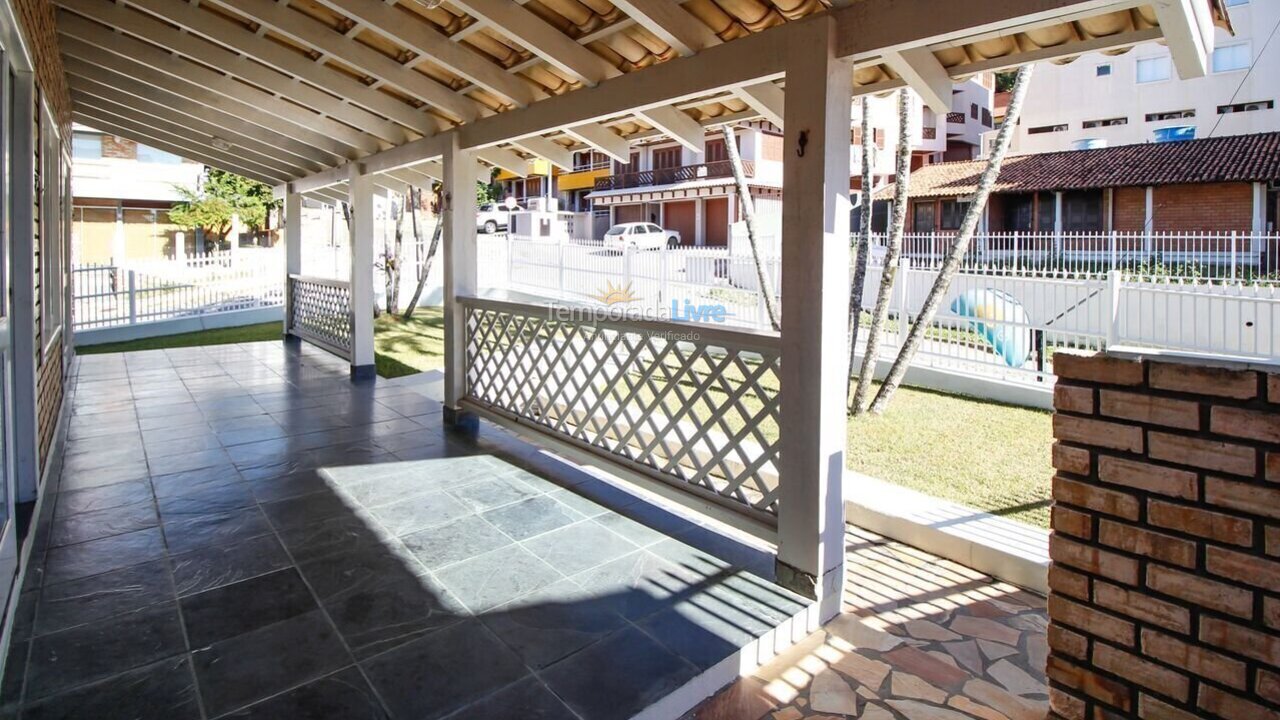 House for vacation rental in Bombinhas (Praia de Bombinhas)