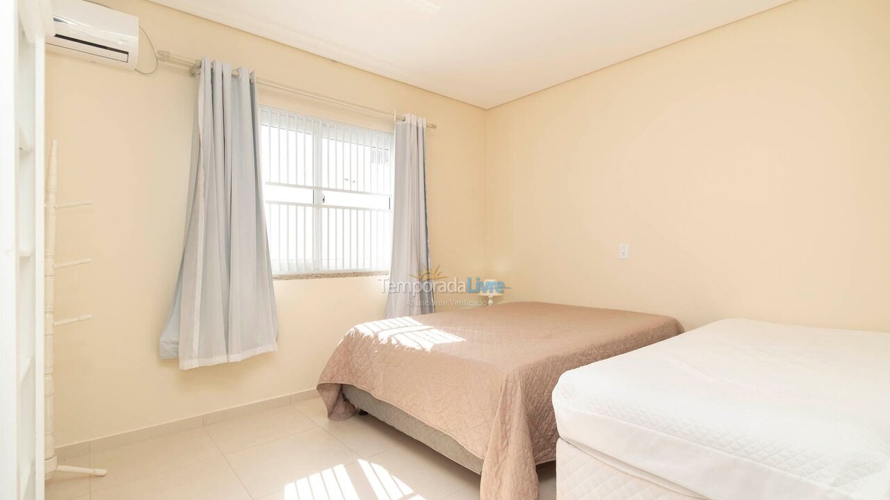 House for vacation rental in Bombinhas (José Amandio)