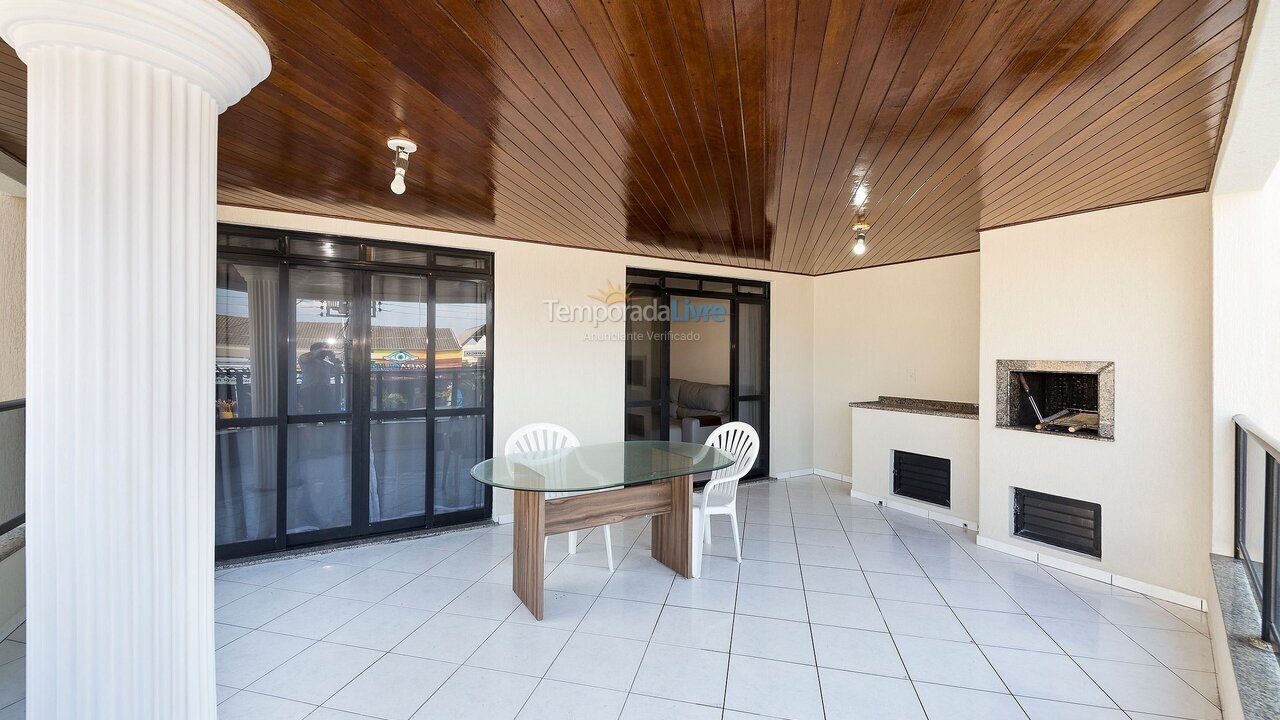 Apartamento para aluguel de temporada em Bombinhas (Praia de Bombas)