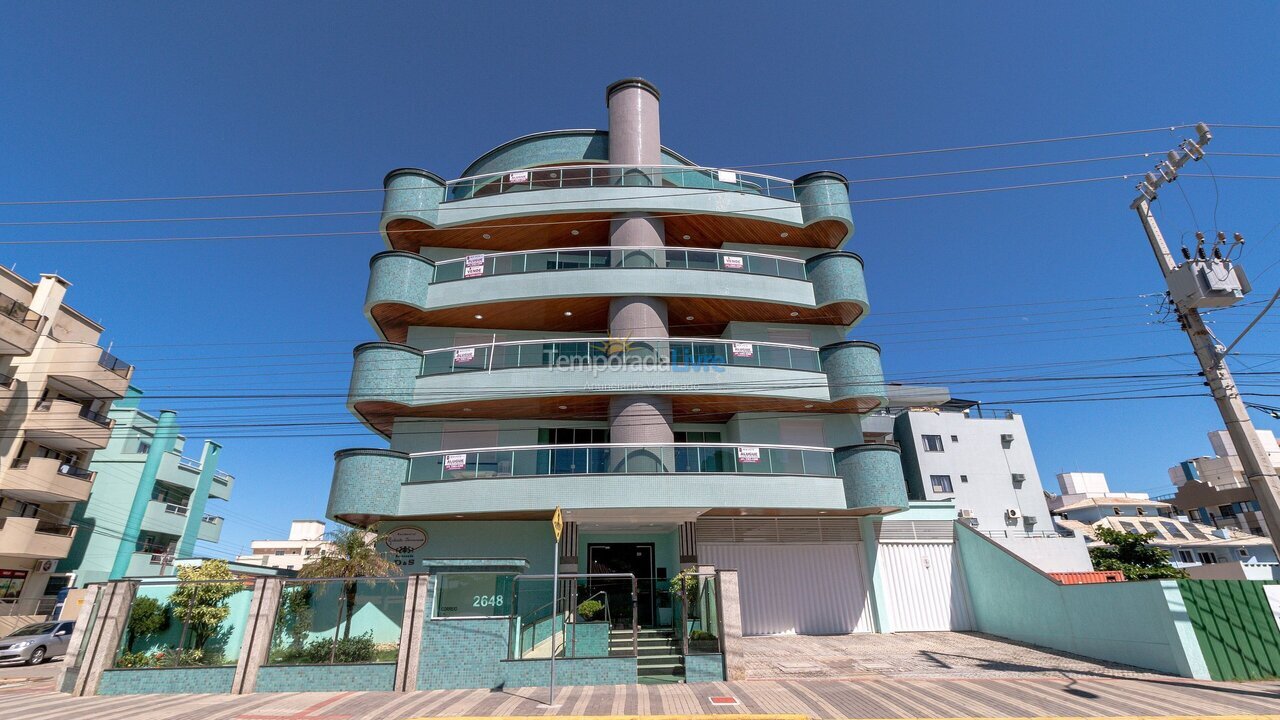 Apartamento para aluguel de temporada em Bombinhas (Praia de Bombas)