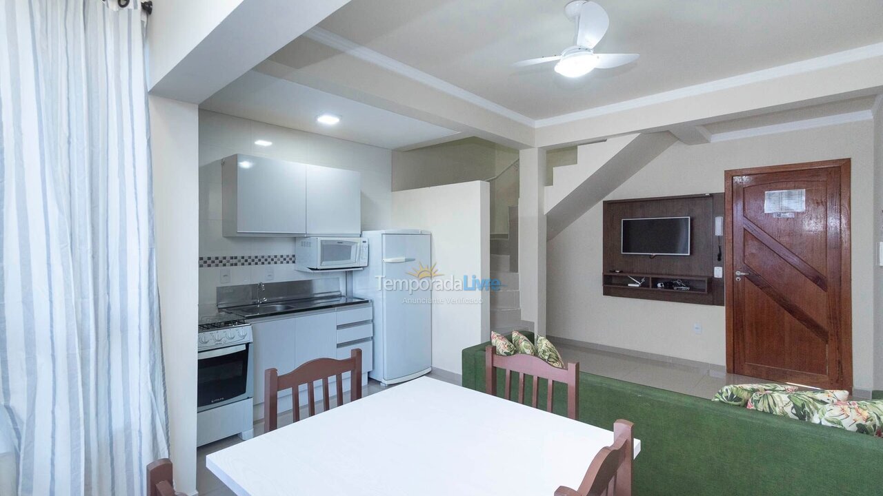 Apartamento para aluguel de temporada em Bombinhas (Praia de Bombas)