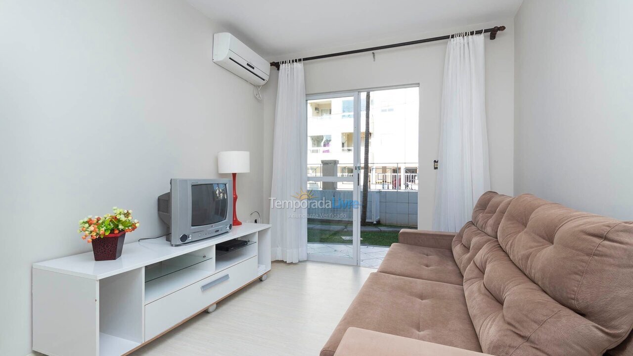 Apartment for vacation rental in Bombinhas (Praia de Bombas)
