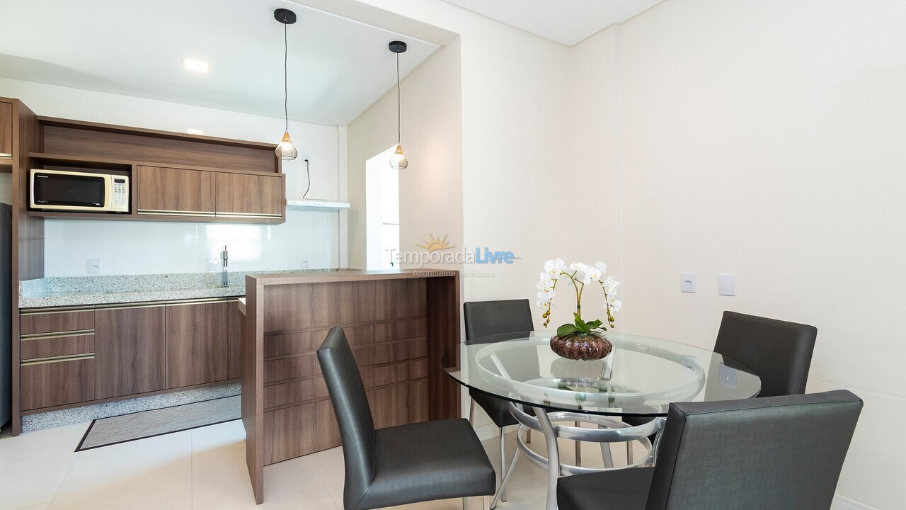 Apartamento para aluguel de temporada em Bombinhas (Praia de Bombas)
